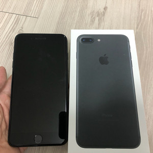 특A급 아이폰7 플러스 128GB 매트블랙 팝니다
