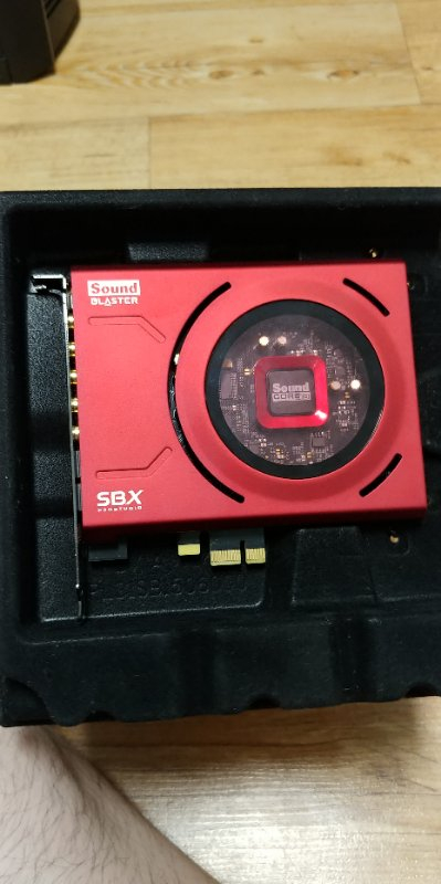 사운드블라스터zx 풀박스 6만원에 팝니다~--1