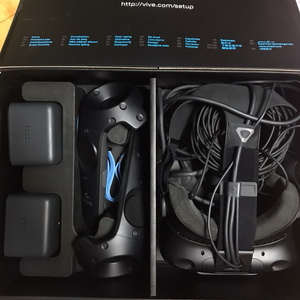 htc vive vr 풀박스 판매합니다 (삼각대,