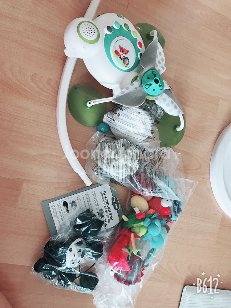 타이니러브 거치대 흑백모빌포함 거의새것 박스포함--1