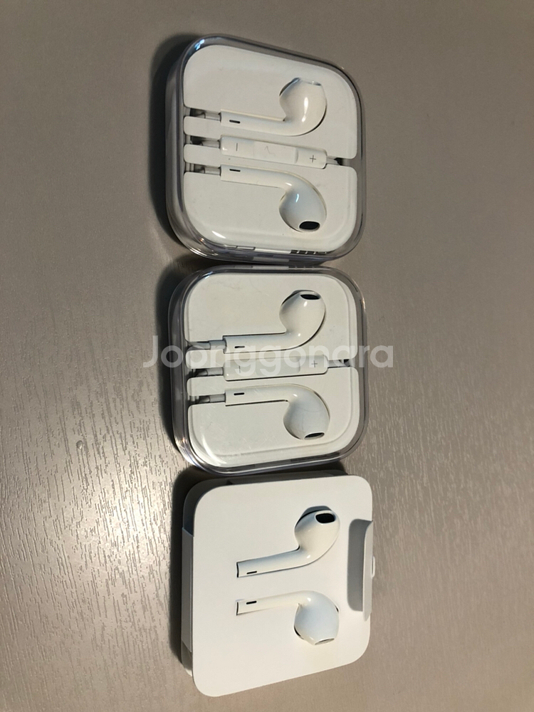 애플 이어폰 판매합니다 3개(개당 15000)--0