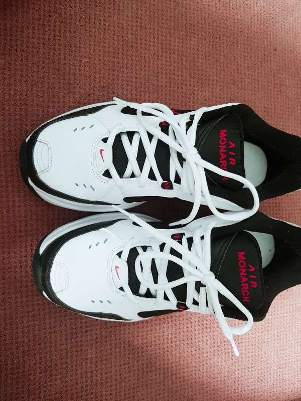 나이키 에어 모나크(사이즈250mm)--2