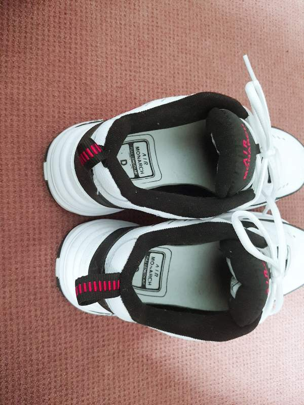 나이키 에어 모나크(사이즈250mm)--5