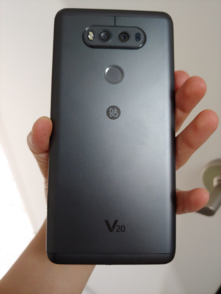 V20 정상해지폰 판매합니다 S급--2