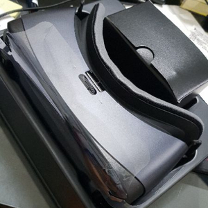 삼성 gear VR/삼성기어VR /리모컨포함