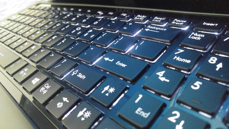 S급 i7 msi 게이밍 15인치 노트북 전용 부--5