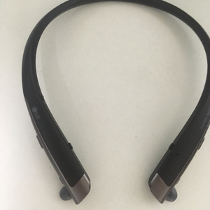 LG HBS 1100