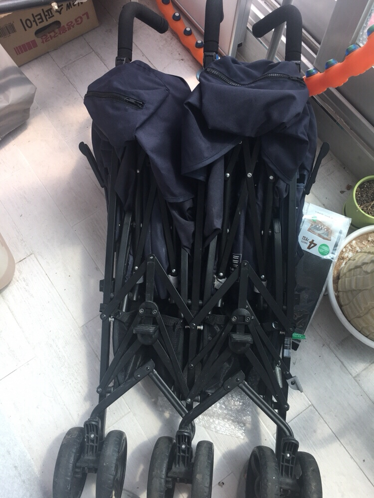 잉글레시나 쌍둥이 유모차--3