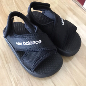 뉴발란스 키즈 샌들(140)