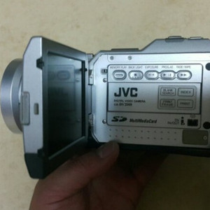 JVC 300배줌 고성능캠코더입니다
