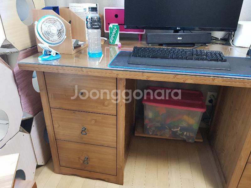 책상,책꽂이  세트무료나눔 합니다--1