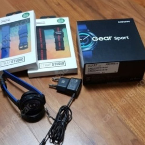 삼성 기어스포츠 팝니다 (풀박 + 스트랩2종 +상