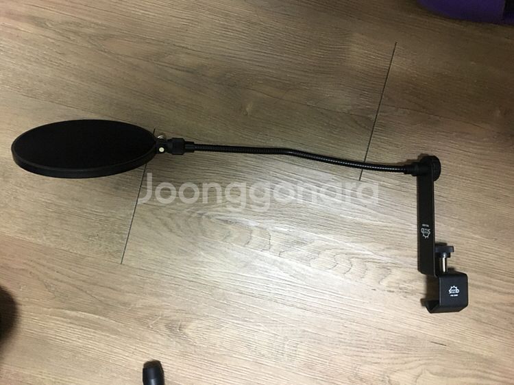 AKG P120 콘덴서 마이크 판매합니다.--2