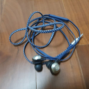 삼성 정품 렉탱글이어폰 판매합니다