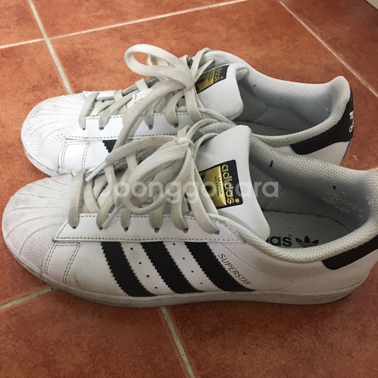 아디다스 슈퍼스타 파운데이션 팔아요~--2