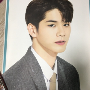 워너원 옹성우 아이비 포스터