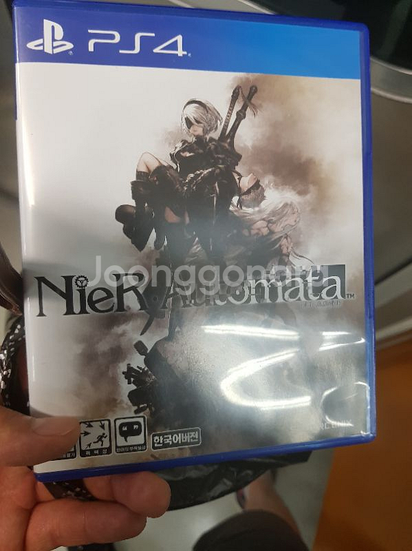 PS4 위처3고티에디션+니어오토마타 팝니다~!--0
