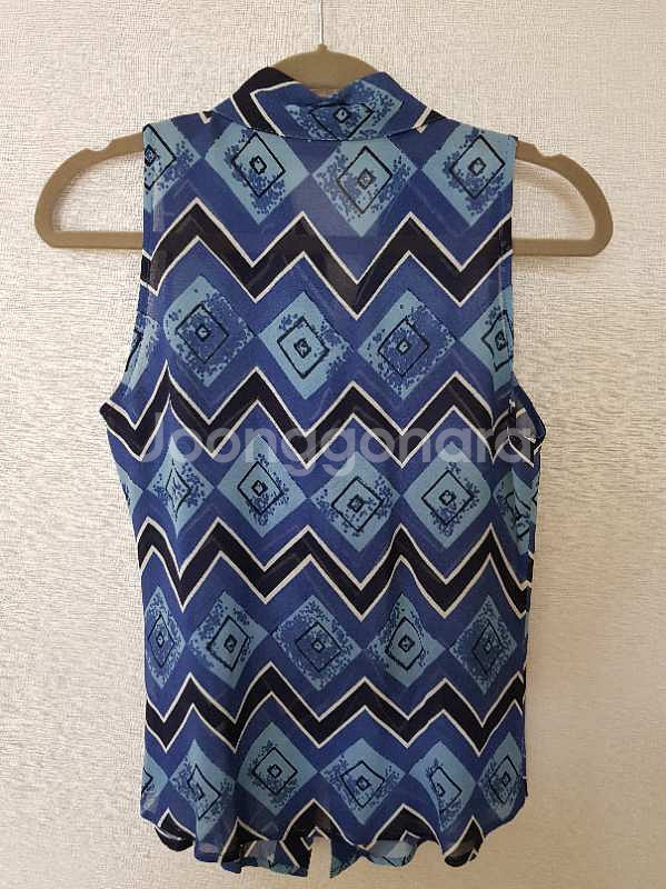 J.R BOUTIQUE 민소매 (네고가능)--2