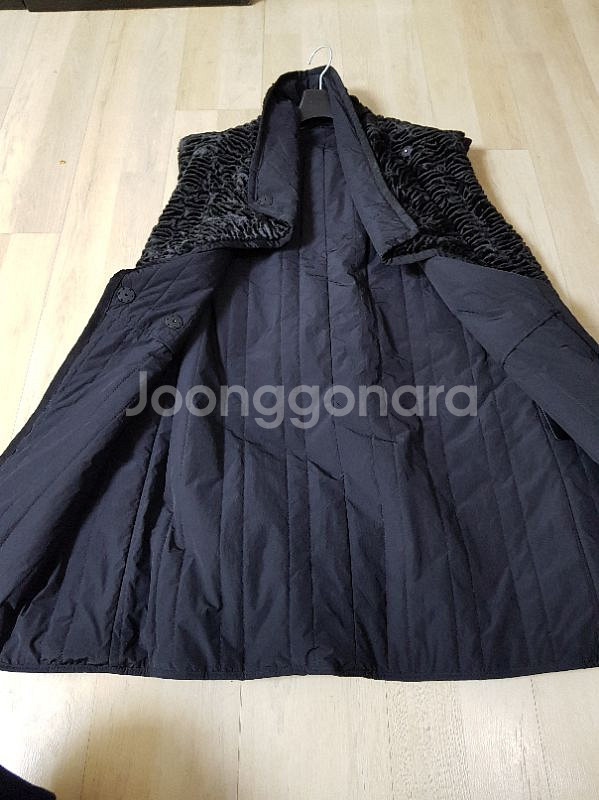 EMPORIO ARMANI 조끼 (네고가능)--2