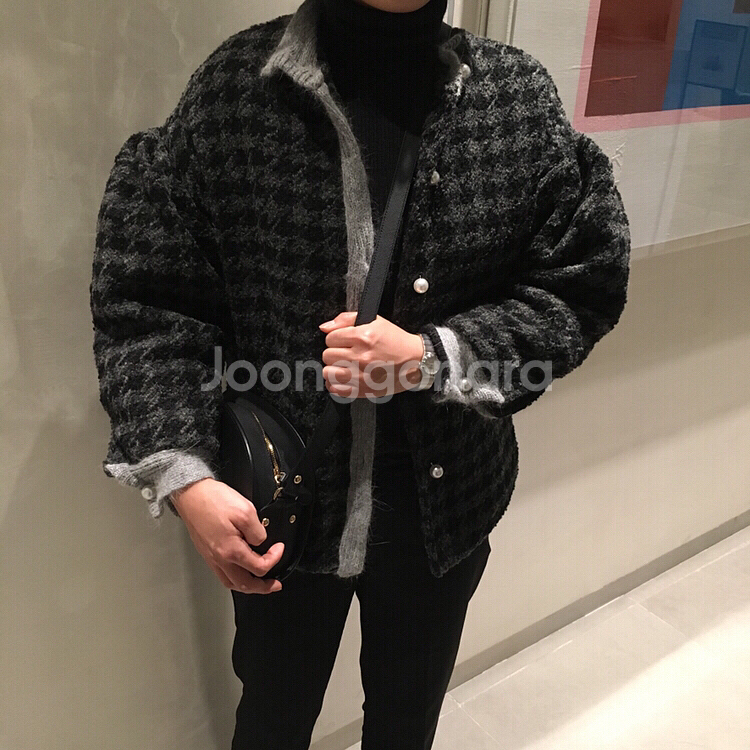 누빔하운드체크가디건팝니다--0