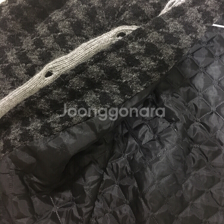 누빔하운드체크가디건팝니다--2