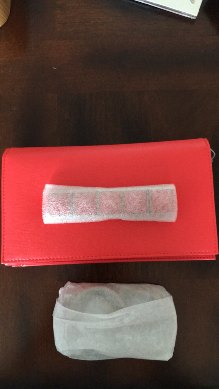 찰스앤키스 레드 핸드백 새제품 체인 끈 탈부착가능--0