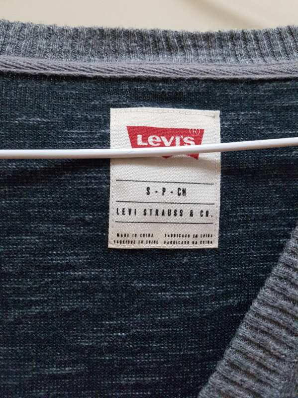 ☆가격내림☆리바이스 지금 계절 가디건 100입니다--2