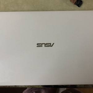 ASUS X553S 화이트 놋북 20만