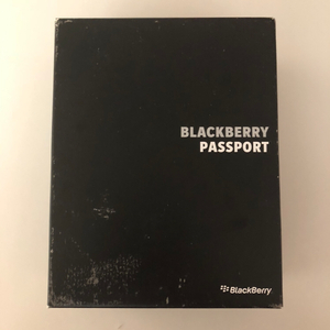 블랙베리 패스포트 passport 판매합니다