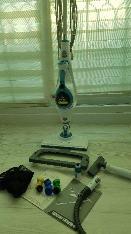 블랙앤데커 스팀 청소기 몇번 안쓴거 판매해요--5