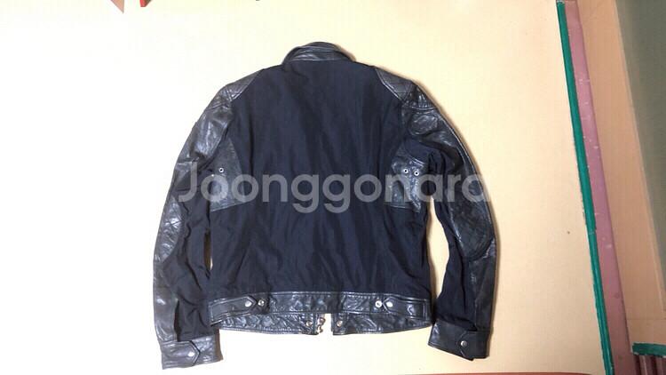 정품 디젤 가죽패치 자켓입니다.--4