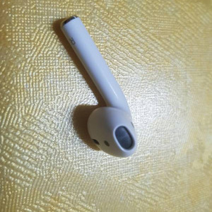 에어팟 오른쪽유닛만 팔아요~