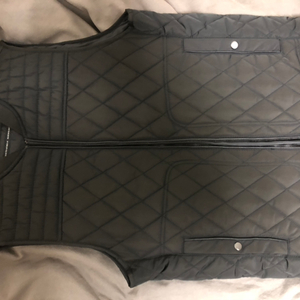 ZARA 경량조끼 경량패딩(미사용)