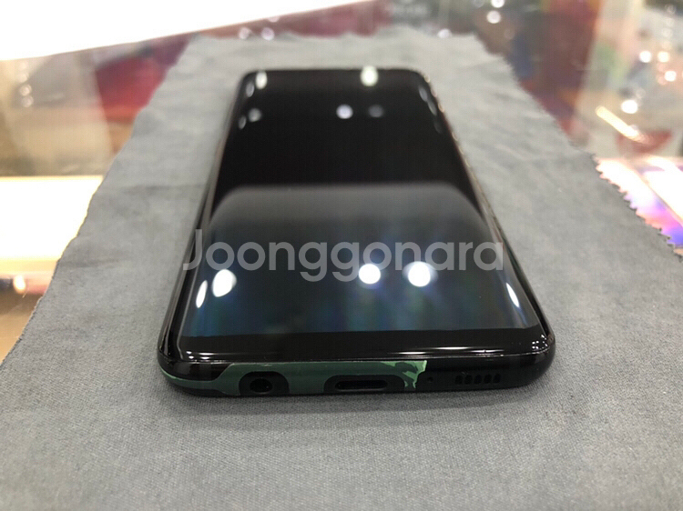 갤럭시 S8블랙 64기가 판매합니다--4