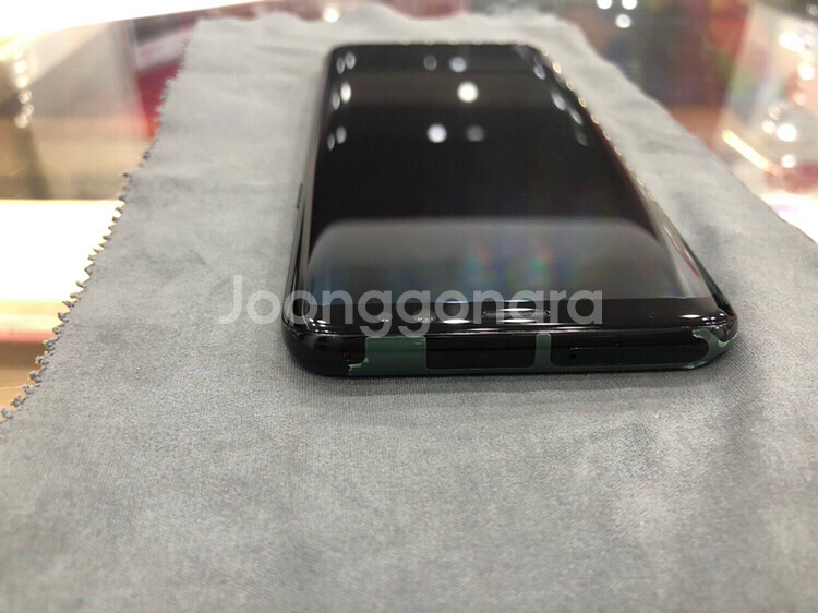 갤럭시 S8블랙 64기가 판매합니다--5