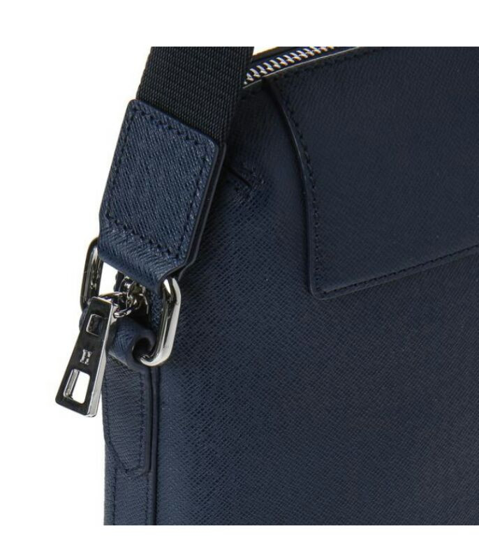 헤지스 남성 네이비 로고 가죽 크로스백 새상품 --5