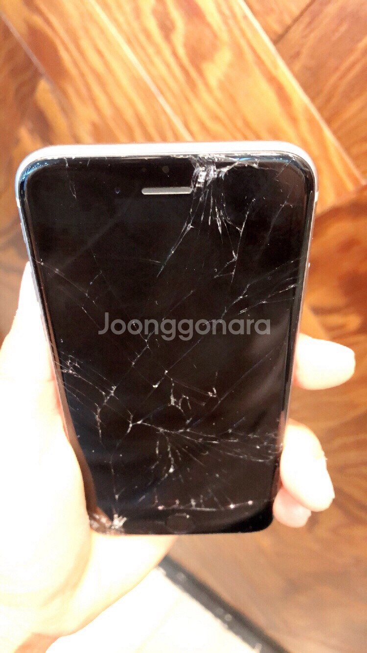 아이폰6s 64기가 블랙 액파 팝니다--3