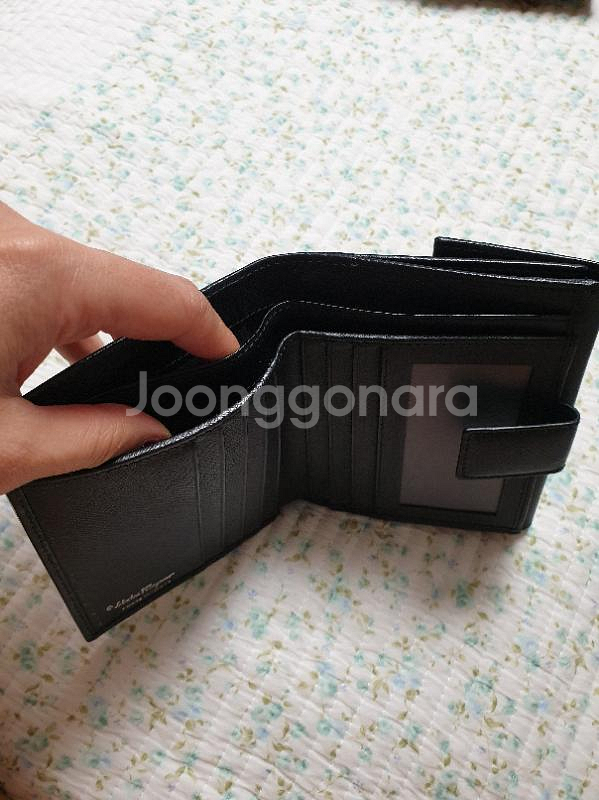정품 가격인하 페레가모 반지갑--5