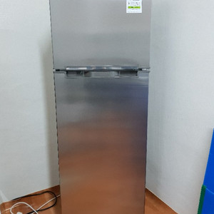 창홍 168리터 냉장고 팝니다