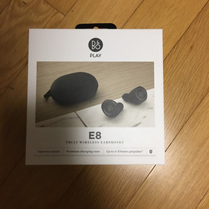 뱅앤올룹슨 E8 팝니다