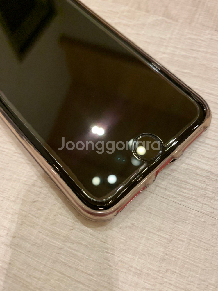 아이폰8 레드 256기가 판매합니다 리퍼19년5월--1