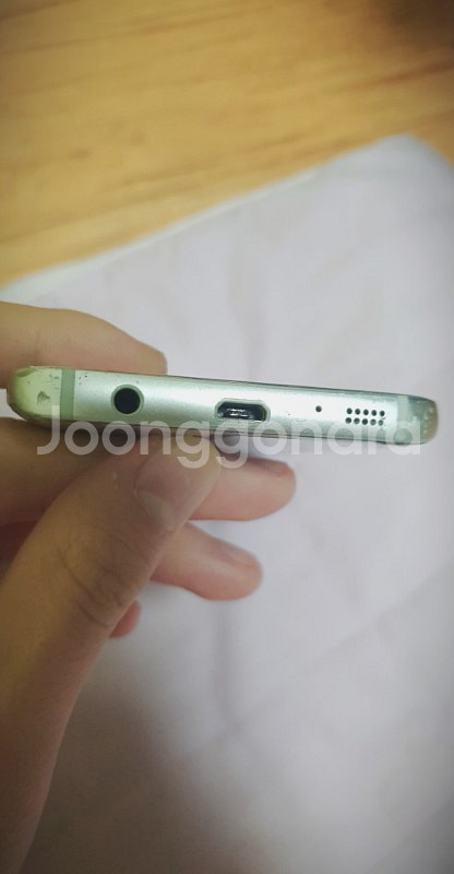 갤럭시s7 액정안나오는 파손폰--3