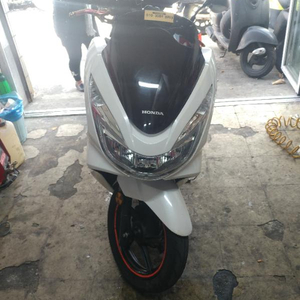 pcx18년식