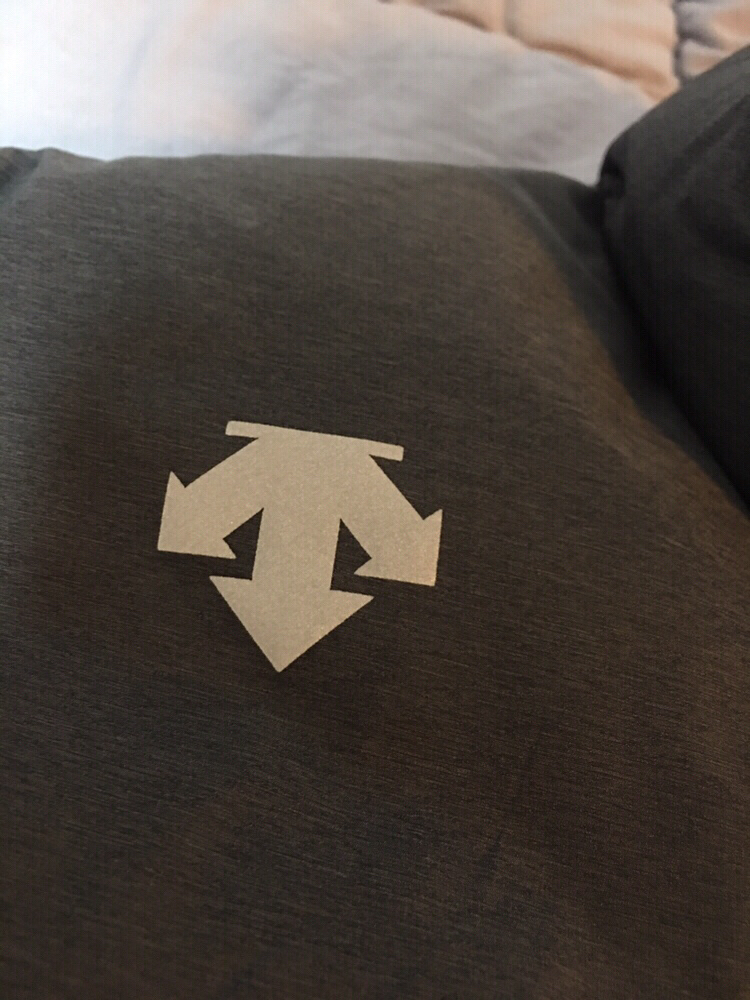 데상트 패딩점퍼 하이브리드 플리스--3