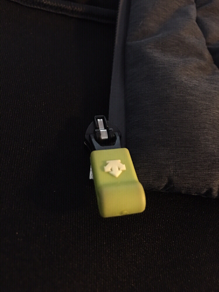 데상트 패딩점퍼 하이브리드 플리스--4