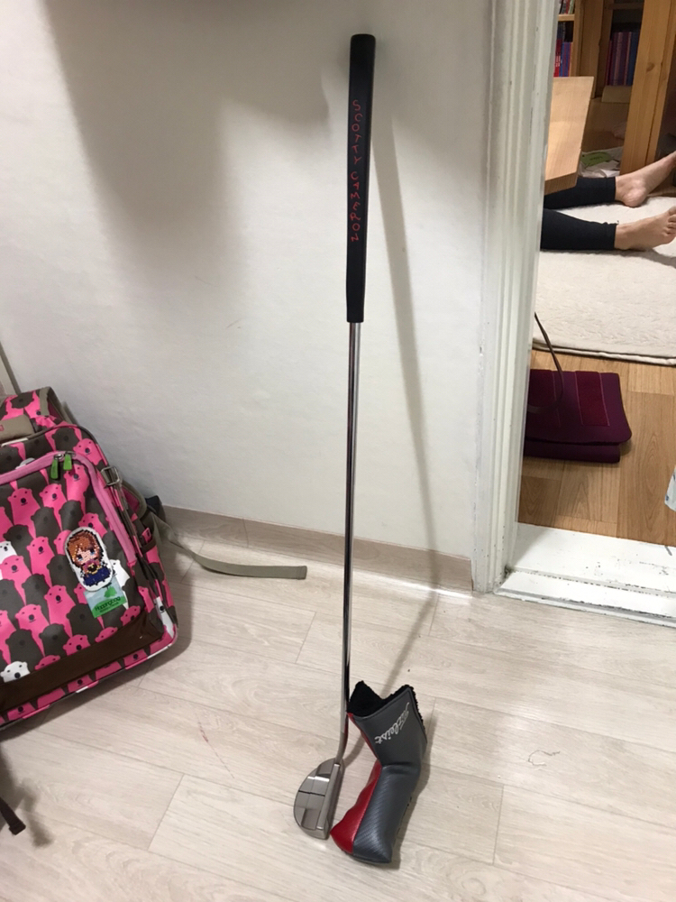 스카티 카메론 뉴포트3 34인치 28만--4