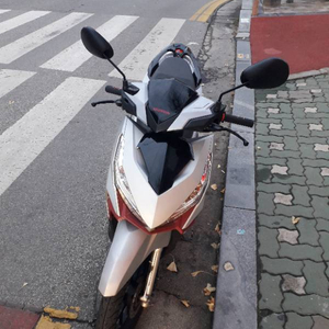 클릭125