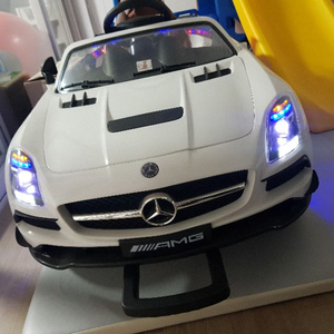 벤츠 SLS AMG 아기전동차 팝니다.