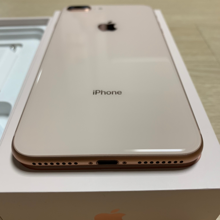 아이폰8플러스 8+ 풀박스(이어폰 제외)--1