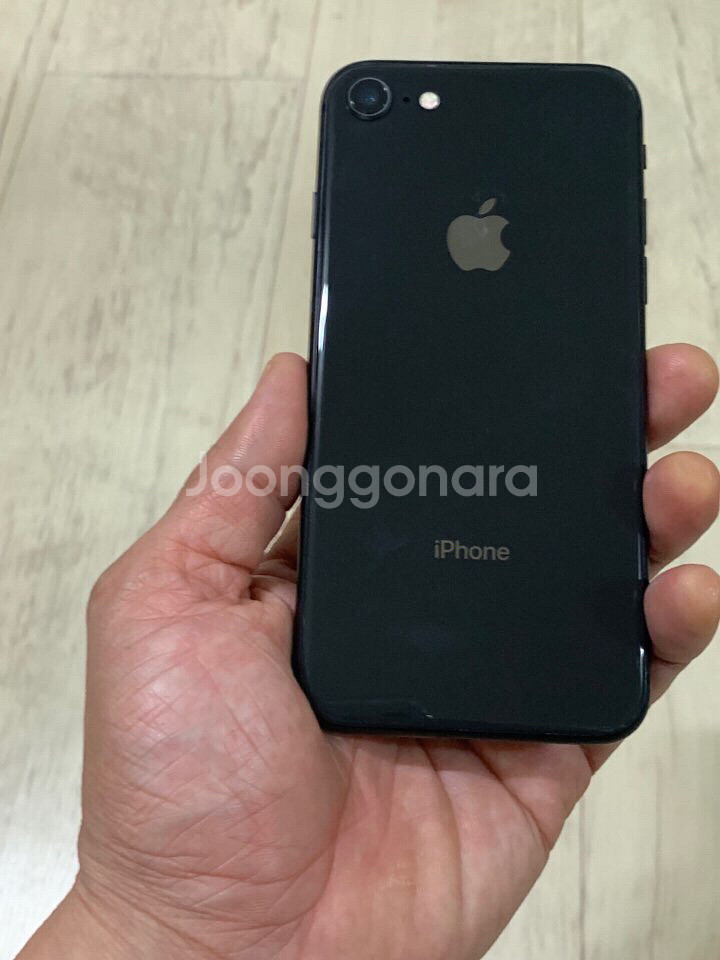 특A급 아이폰8 64기가 스페이스그레이 팝니다.--0
